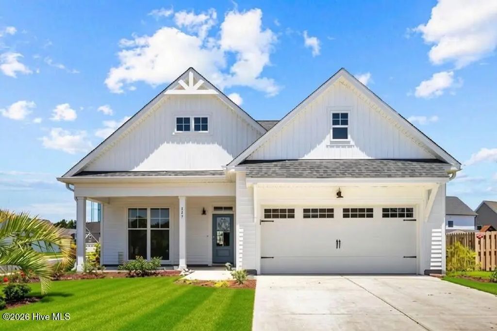 117 E Yellow Lois Drive, Hampstead