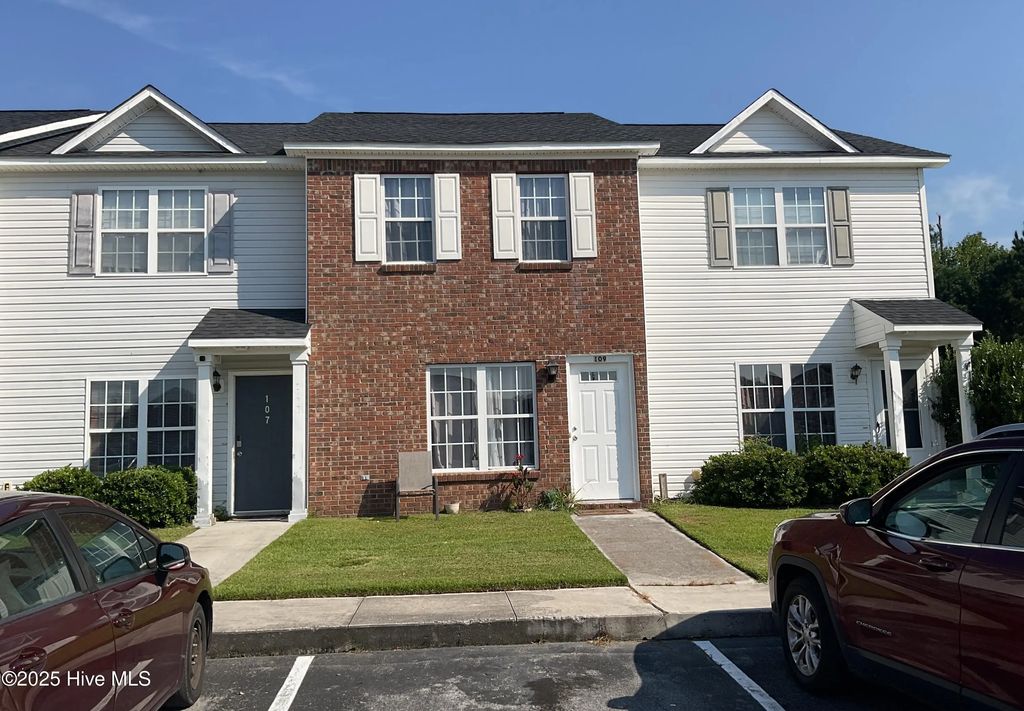 109 Fairwood Court, Jacksonville