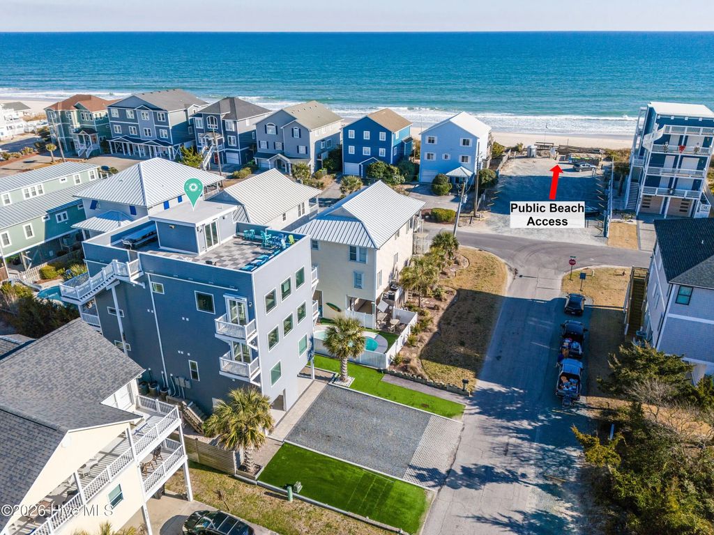 106 Charlotte Avenue, Surf City