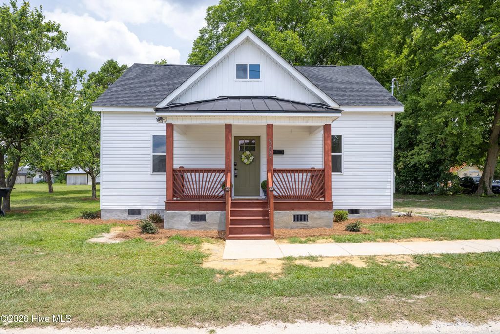 309 Stetson Street, Clinton