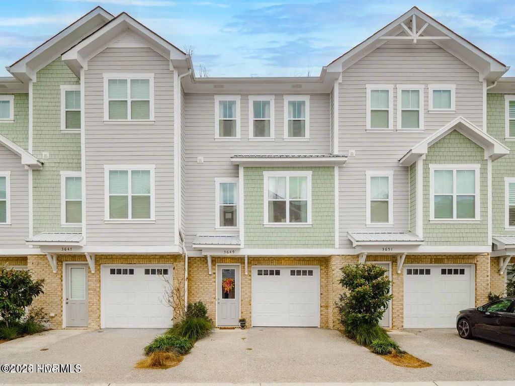 3649 Watch Hill Way, Wilmington