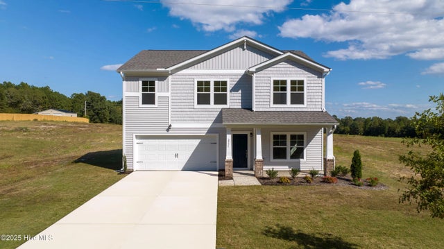 115 Oak Meadow Lane, Angier