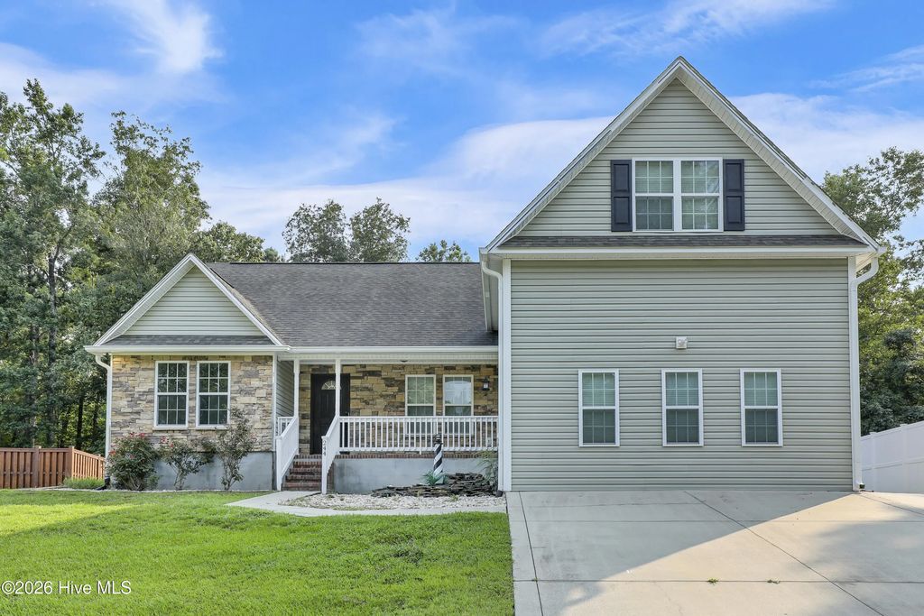 244 Blue Creek Farms Drive, Jacksonville