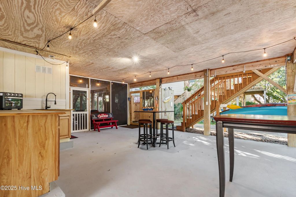 307 Bay Circle, North Topsail Beach