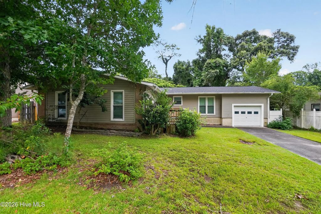 114 Shadow Brook Road, Jacksonville