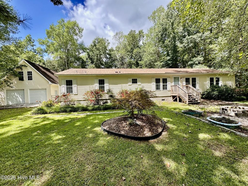 209 Old Ironsides Road, Newport
