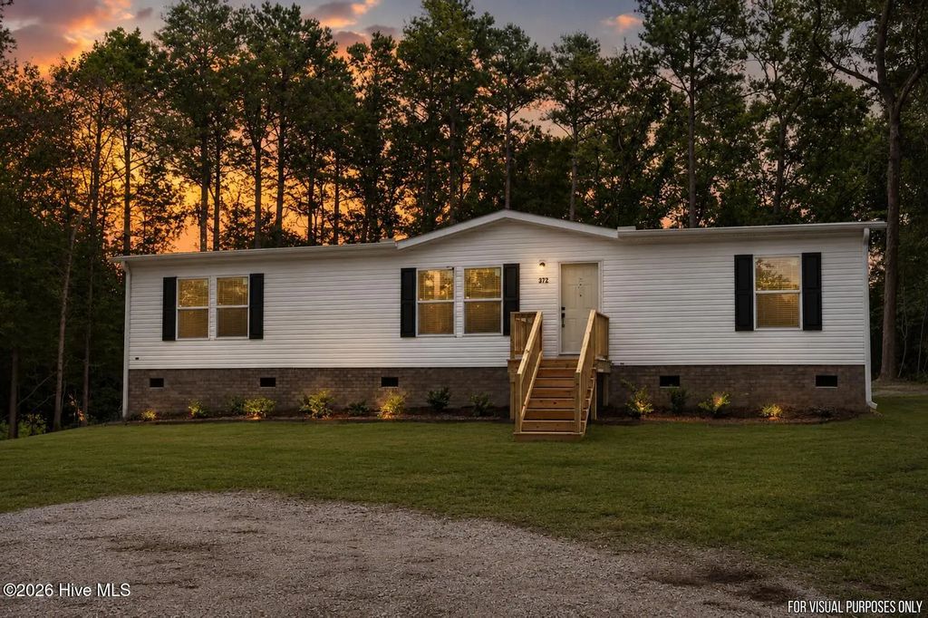 372 Mallard Roost Drive, Burgaw