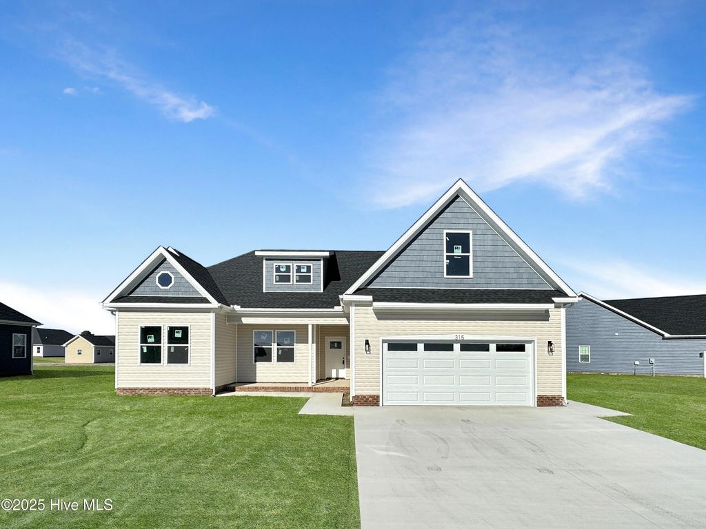 1061 Staysail Drive, Elizabeth City