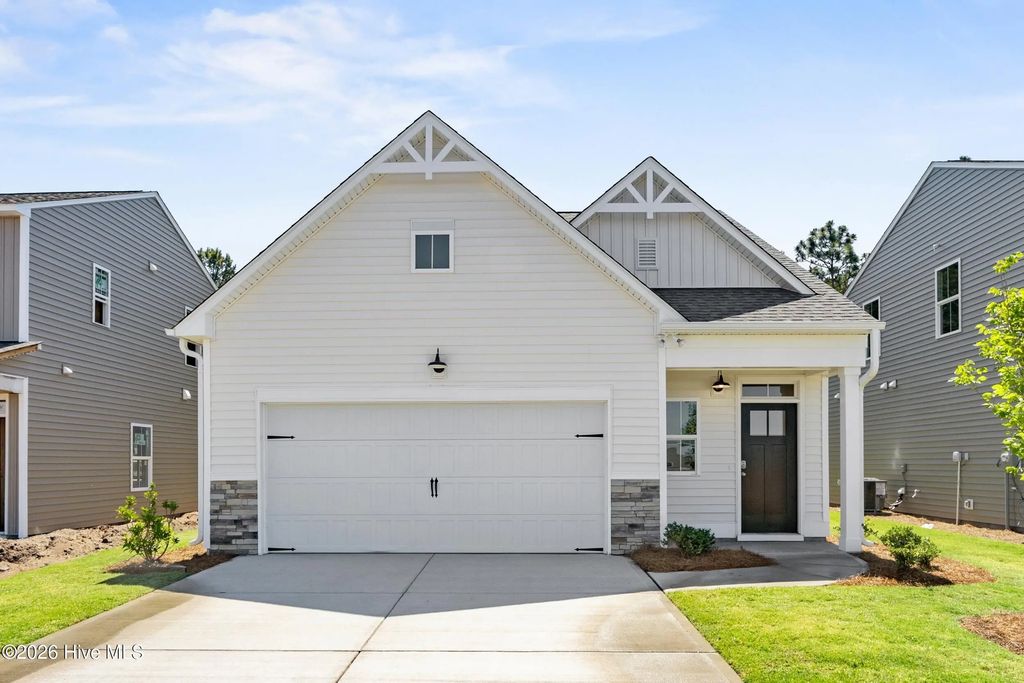3144 Weather Side Drive Se 208, Southport