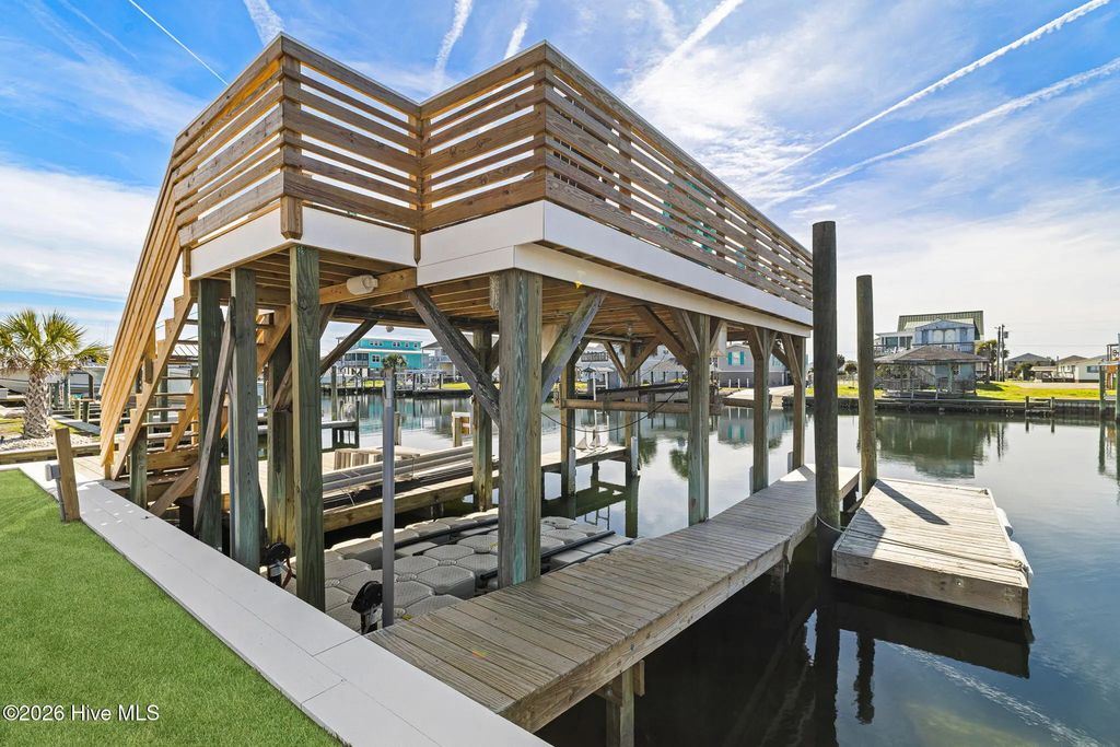 9105 W 9th Street, Surf City