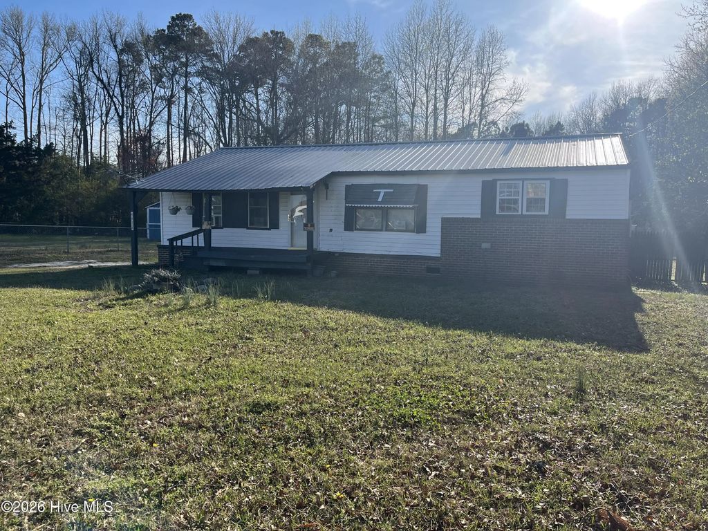 4472 Caratoke Highway, Barco