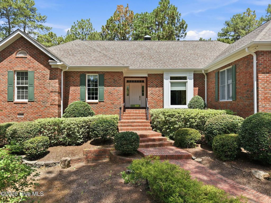86 Pinewild Drive, Pinehurst