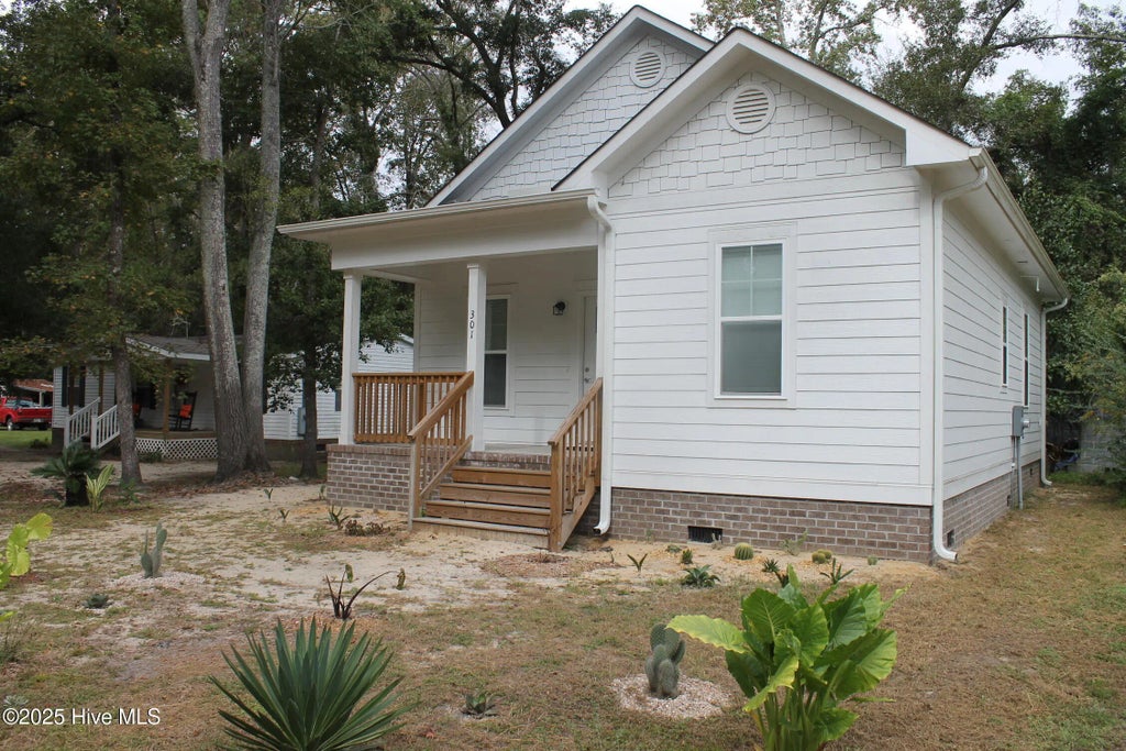 301 E Goodman Street, Fair Bluff