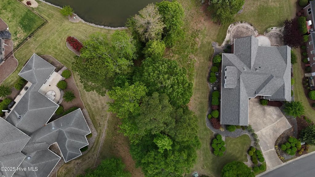 194 Pilot House Drive, Wallace