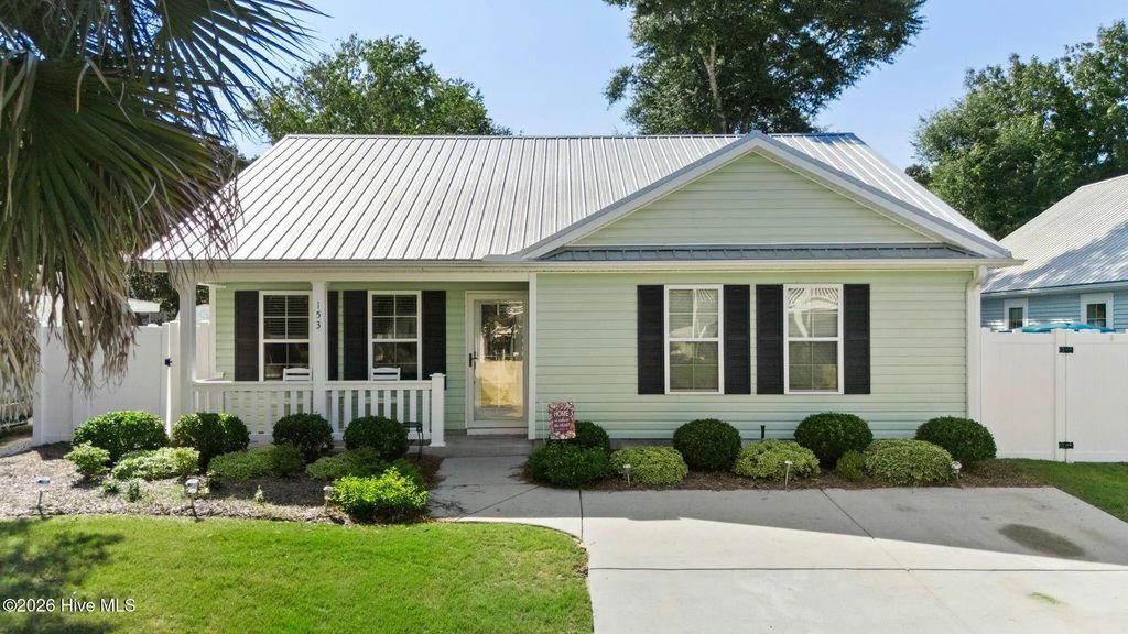 153 Ne 19th Street, Oak Island Wooded