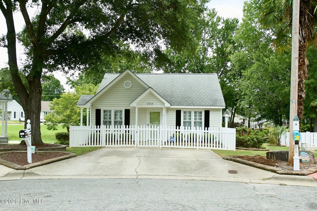 2513 Springlake Place N, Wilson