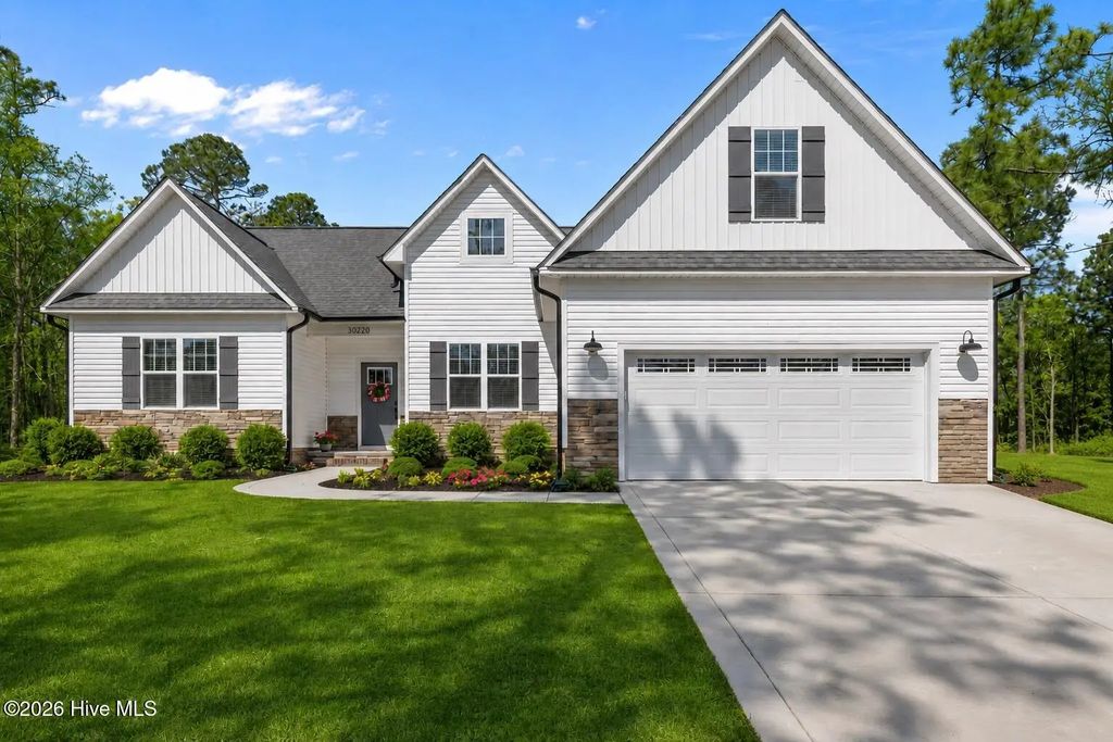 30220 W Lake Drive, Wagram
