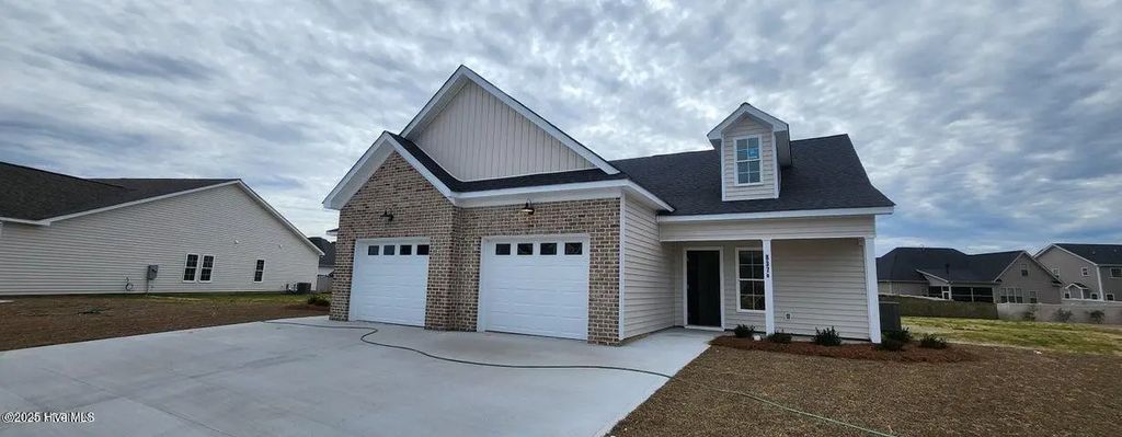 812 Sarah Rebecca Drive B, Greenville