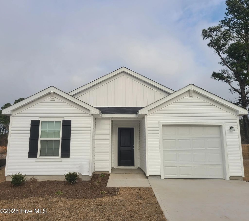 4826 Abbington Oaks Way Se, Southport