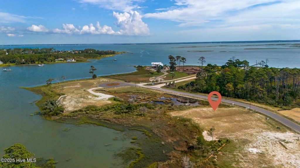 537 Freedom Park Road, Beaufort