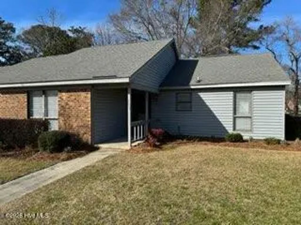 765 Colony Place, Kinston
