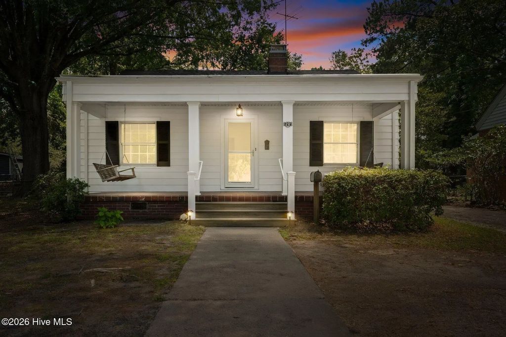 1209 W Thomas Street, Rocky Mount