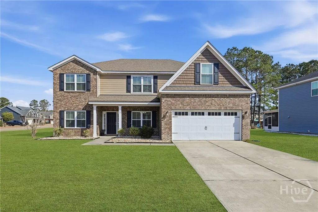 90 Roundstone Way, Richmond Hill
