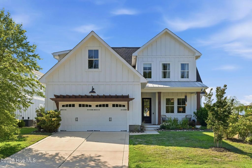 331 Spicer Lake Drive, Holly Ridge