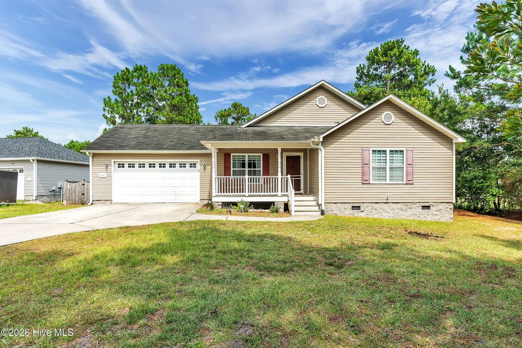 477 Sand Ridge Road, Hubert