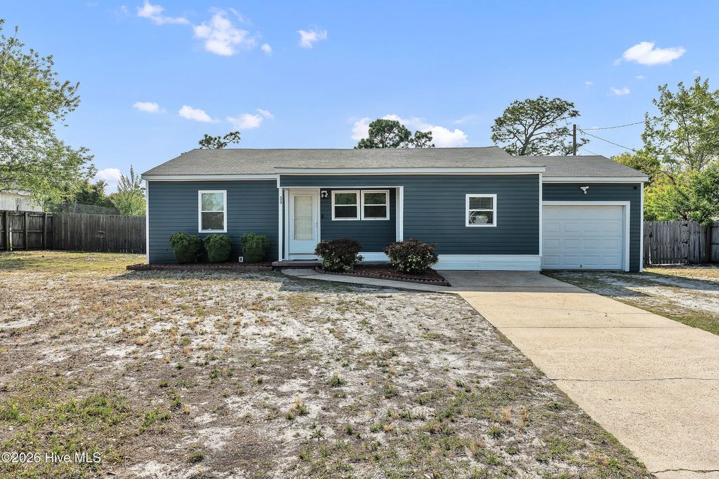 33 Riegel Drive, Hubert