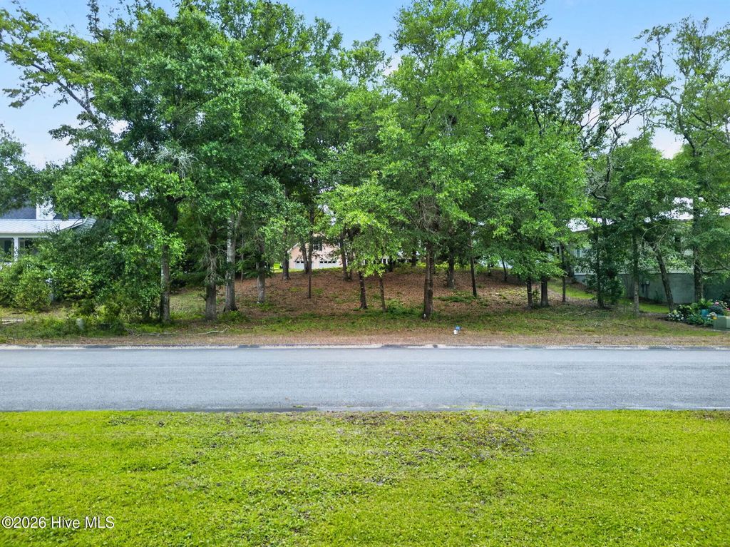 6062 Sullivans Ridge Road, Southport