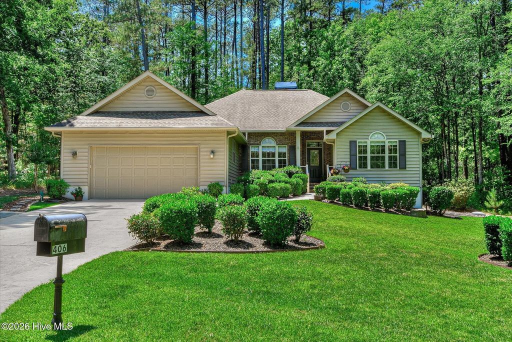 406 Charles Place, McCormick