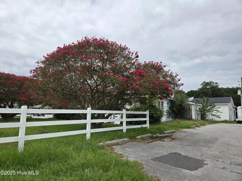 3110 Bridges Street, Morehead City