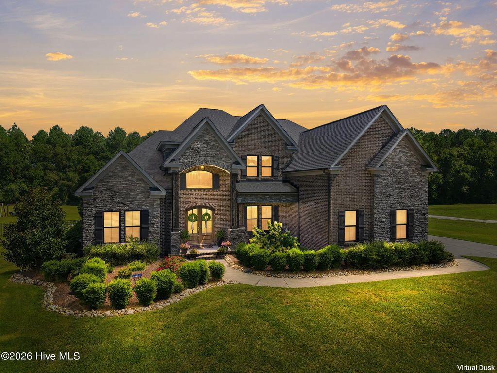1425 Fox Hollow Drive, Ayden