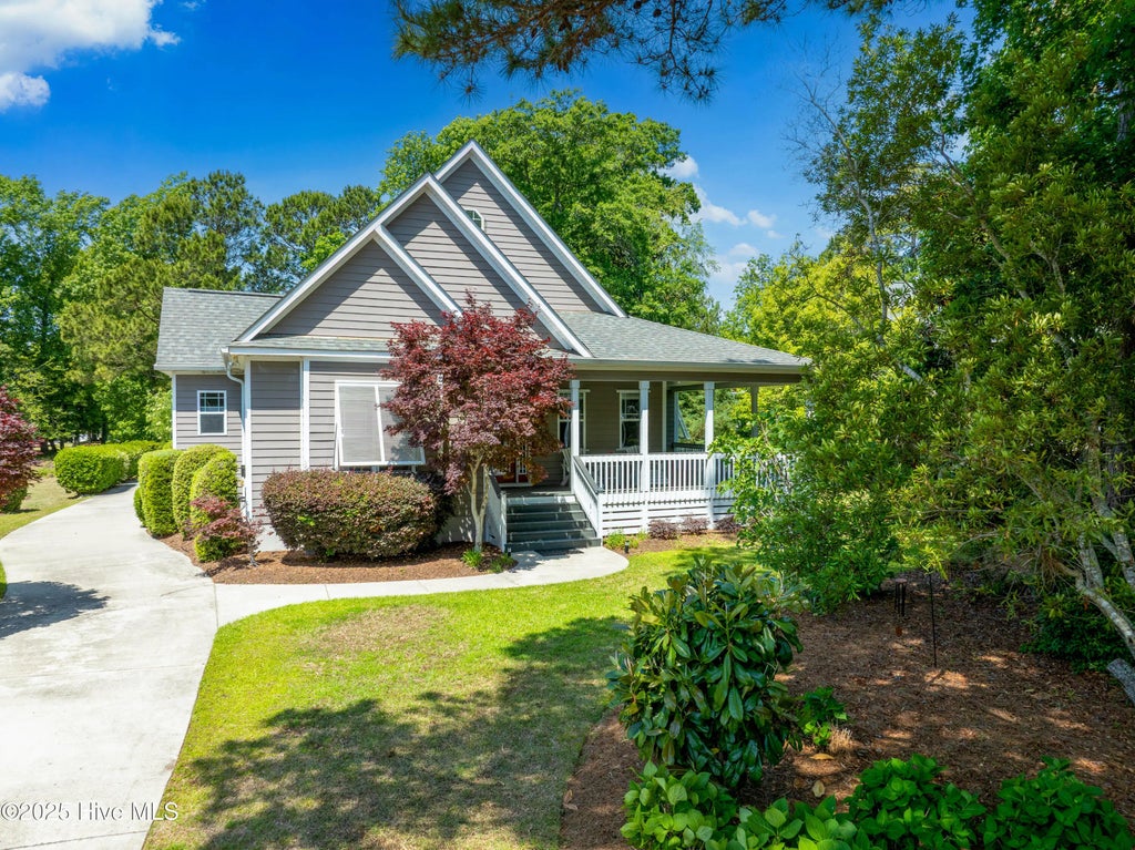 2790 Creek Bridge Court, Southport