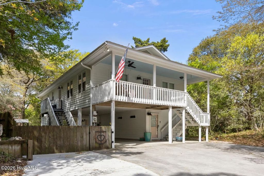 111 Ocean Oaks Drive, Emerald Isle