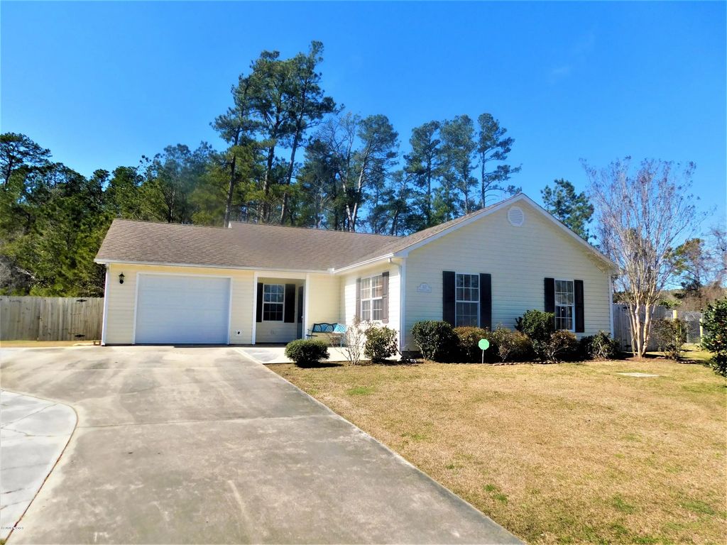 312 Kathryn Court, Newport