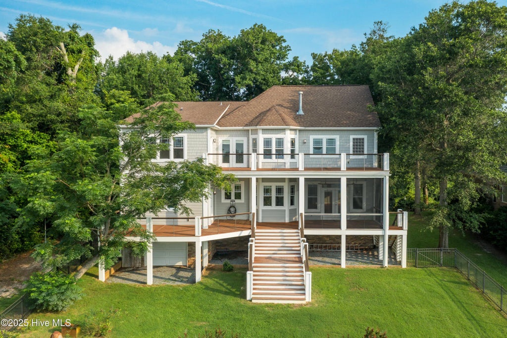 1911 Middle Sound Loop Road, Wilmington