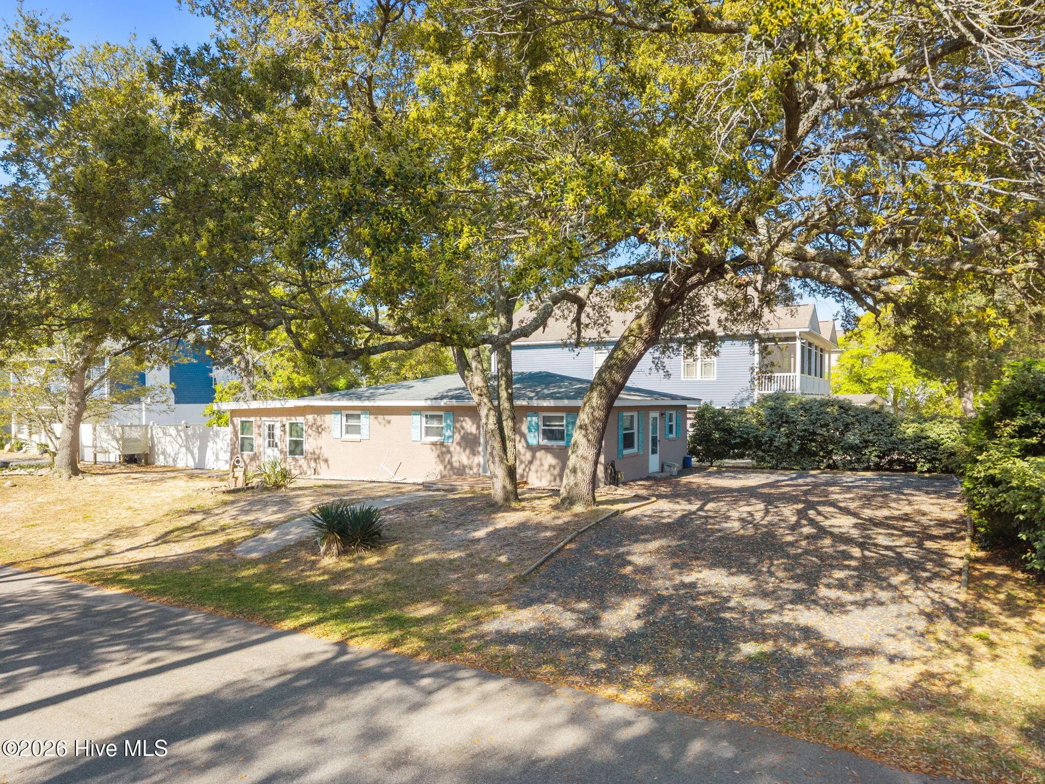 4107 E Oak Island Drive, Oak Island