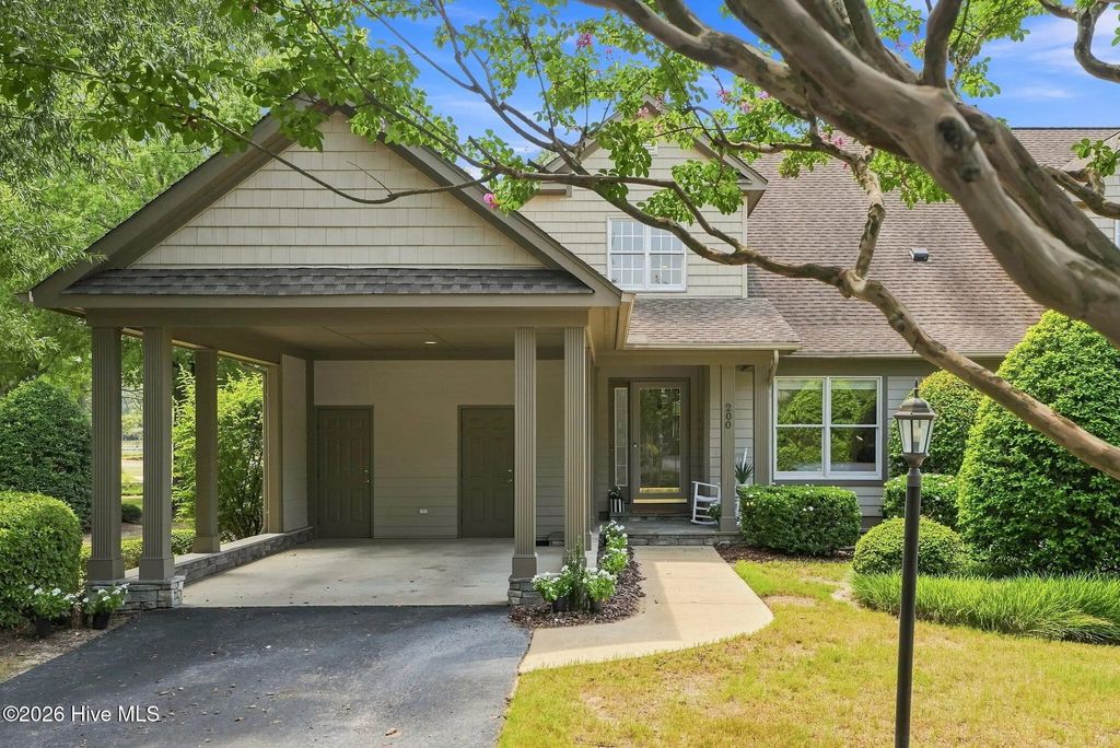 200 Starland Lane, Southern Pines