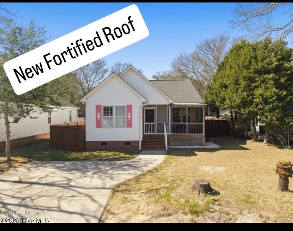 107 Nw 16th Street, Oak Island