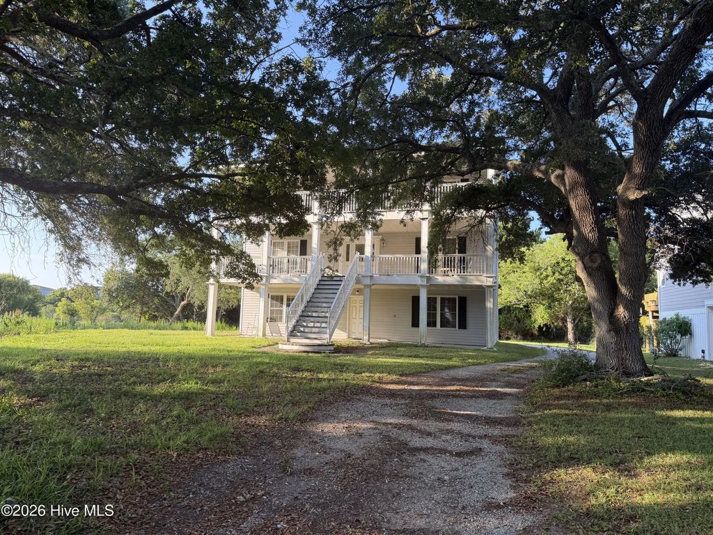 215 Shell Drive, Sneads Ferry