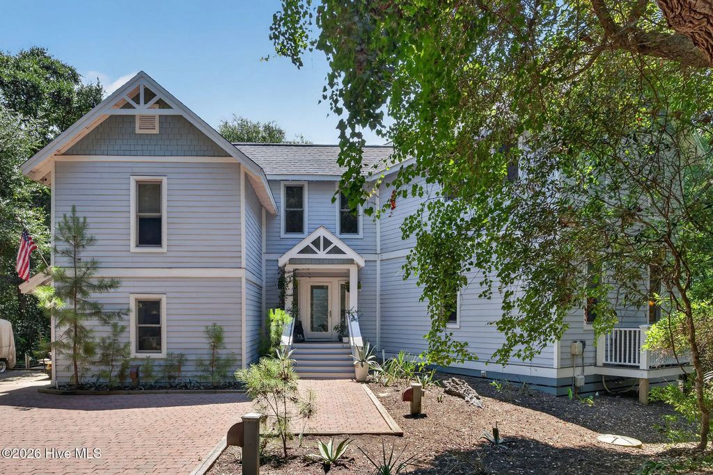 6 Clapper Rail Court, Bald Head Island