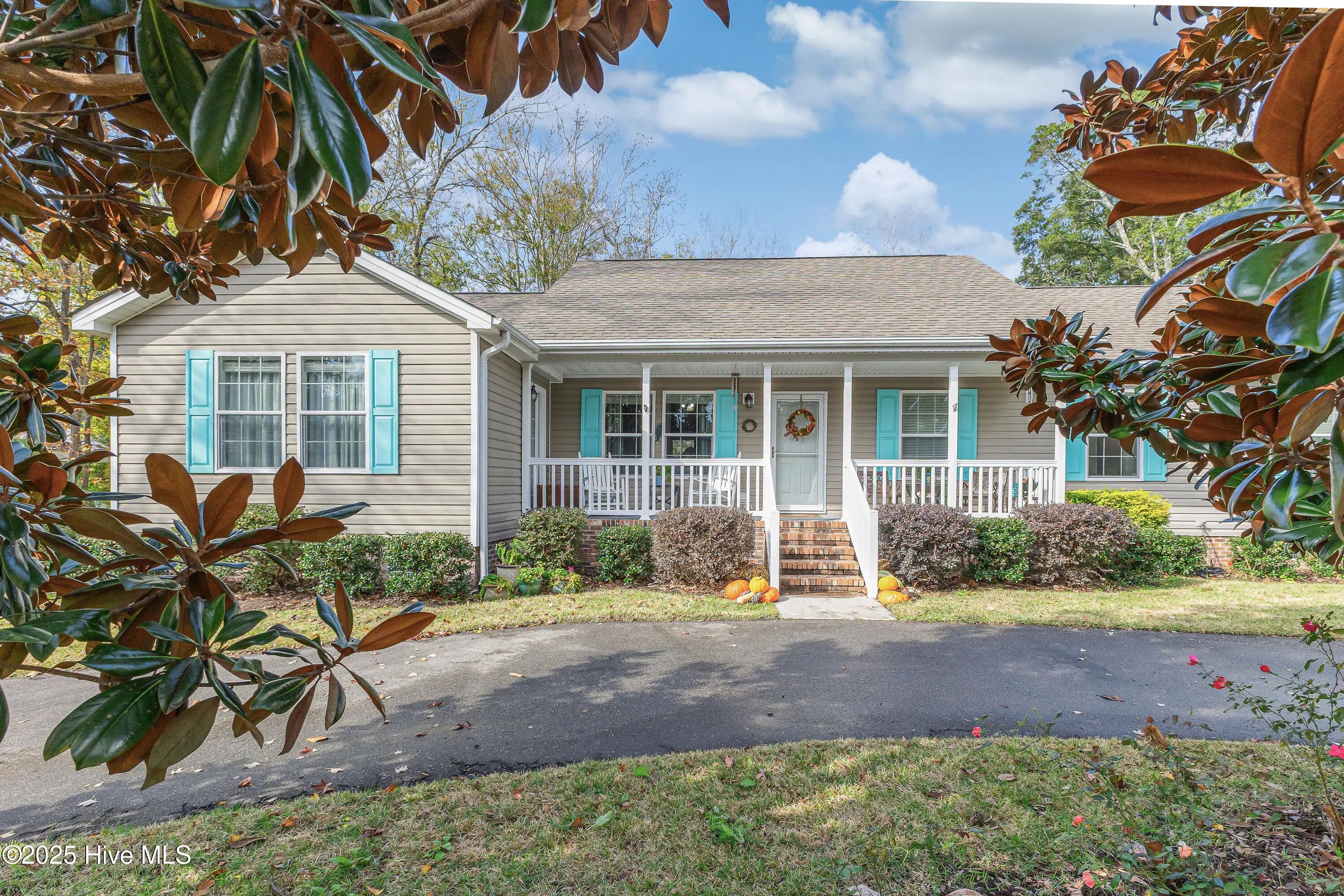 805 E Leonard Street, Southport