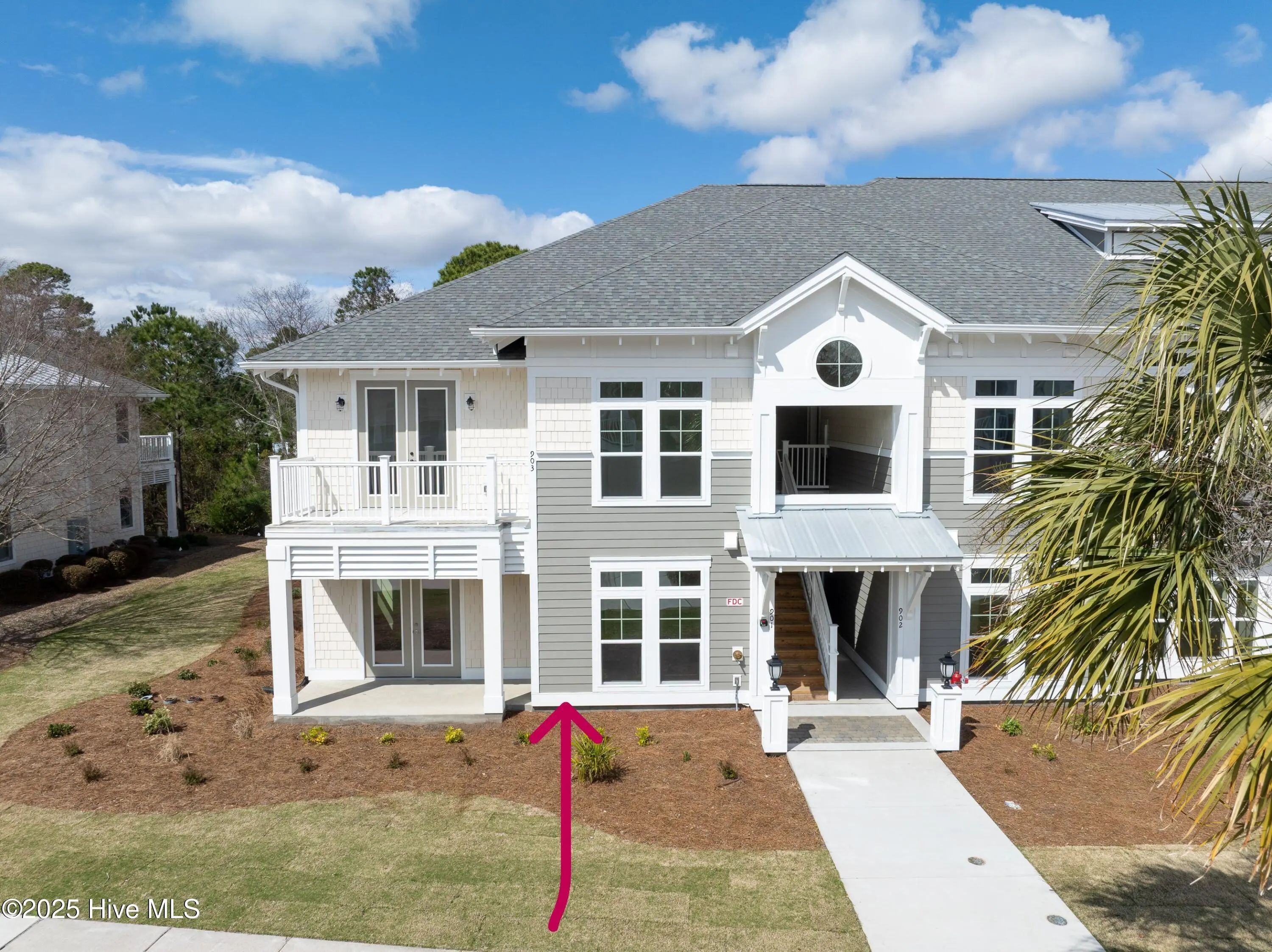 2537 St James Drive 901, Southport