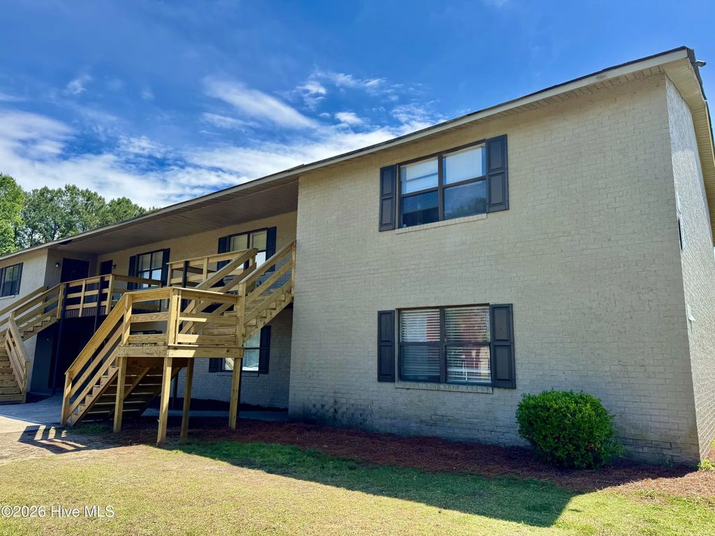 3209 Summer Place 5, Greenville