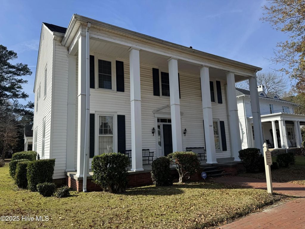 407 S King Street, Windsor