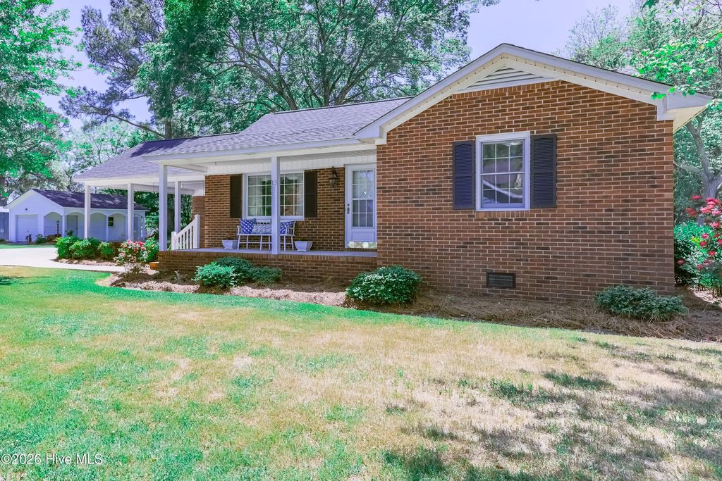 113 W Church Street, Beulaville