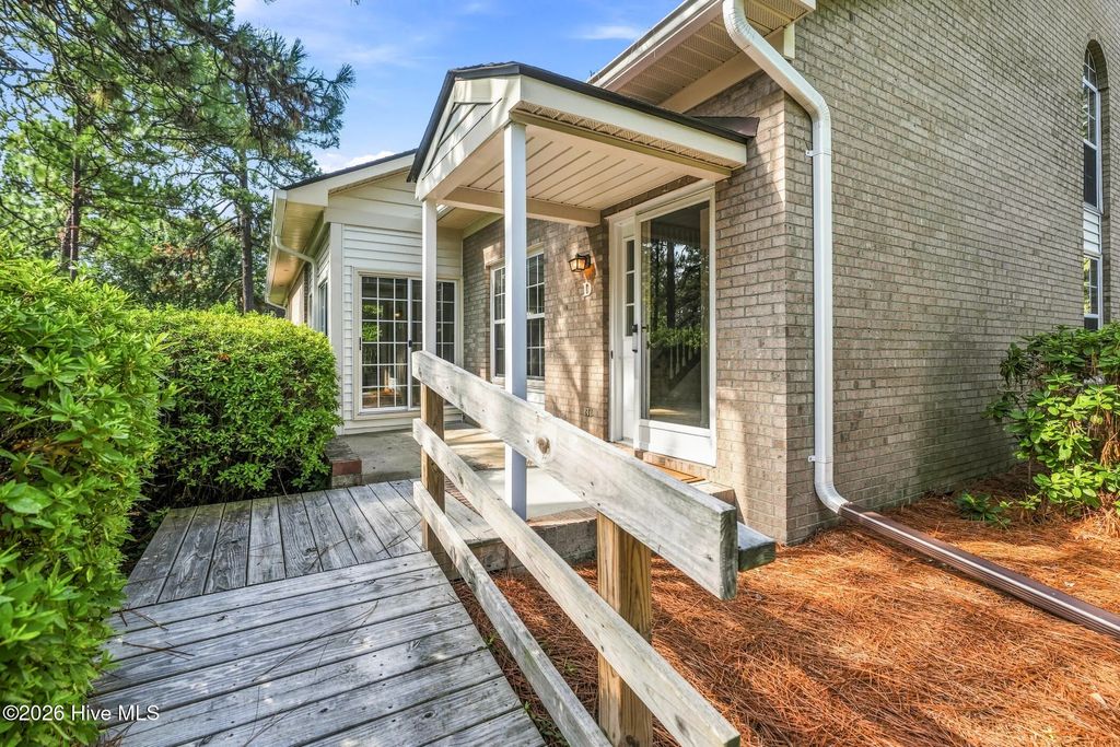 9265 Us-15-501 Highway 2-d, Pinehurst