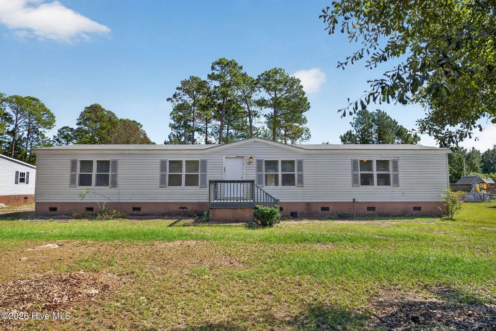 227 Hearthside Drive, Rocky Point